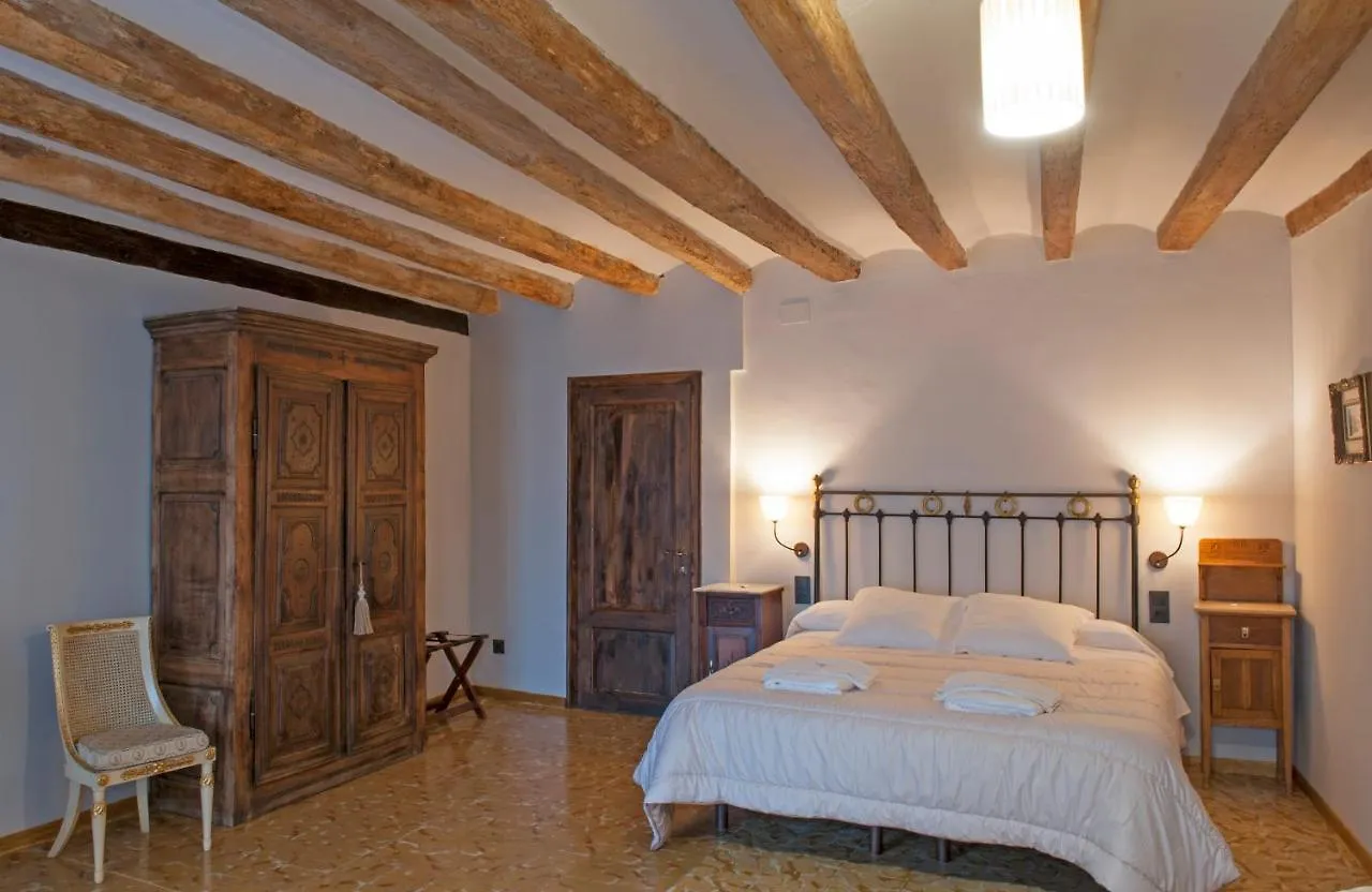 Lo Palauet de la Muralla Bed and Breakfast Balaguer