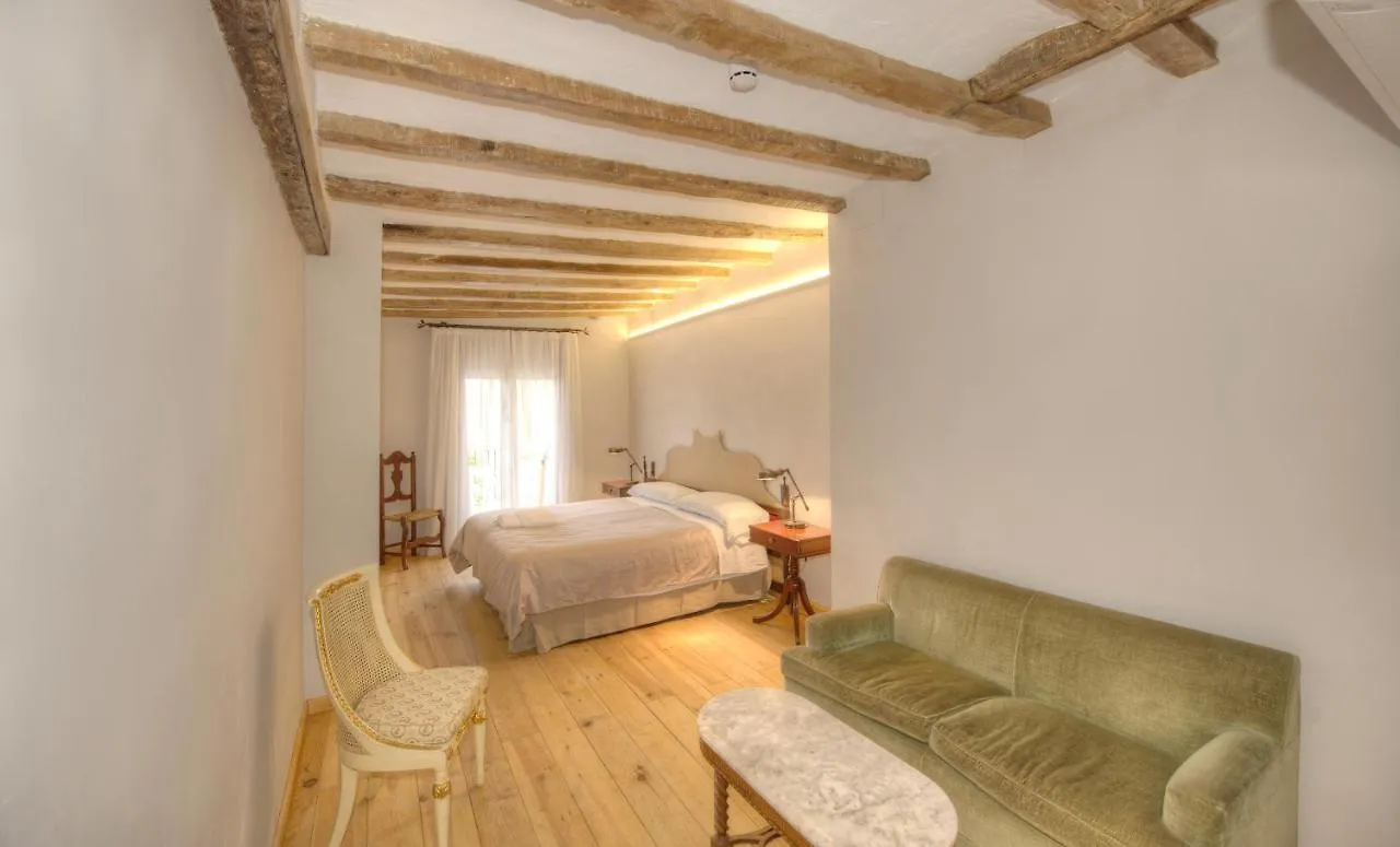 Lo Palauet de la Muralla Bed and Breakfast Balaguer