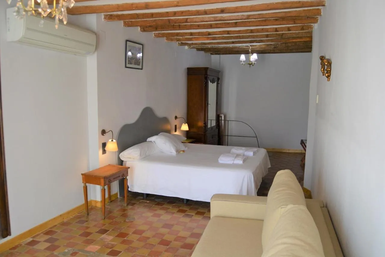 Lo Palauet de la Muralla Bed and Breakfast Balaguer