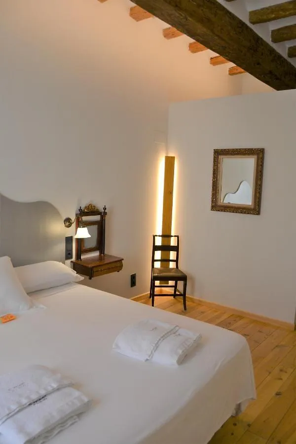 Lo Palauet de la Muralla Bed and Breakfast Balaguer