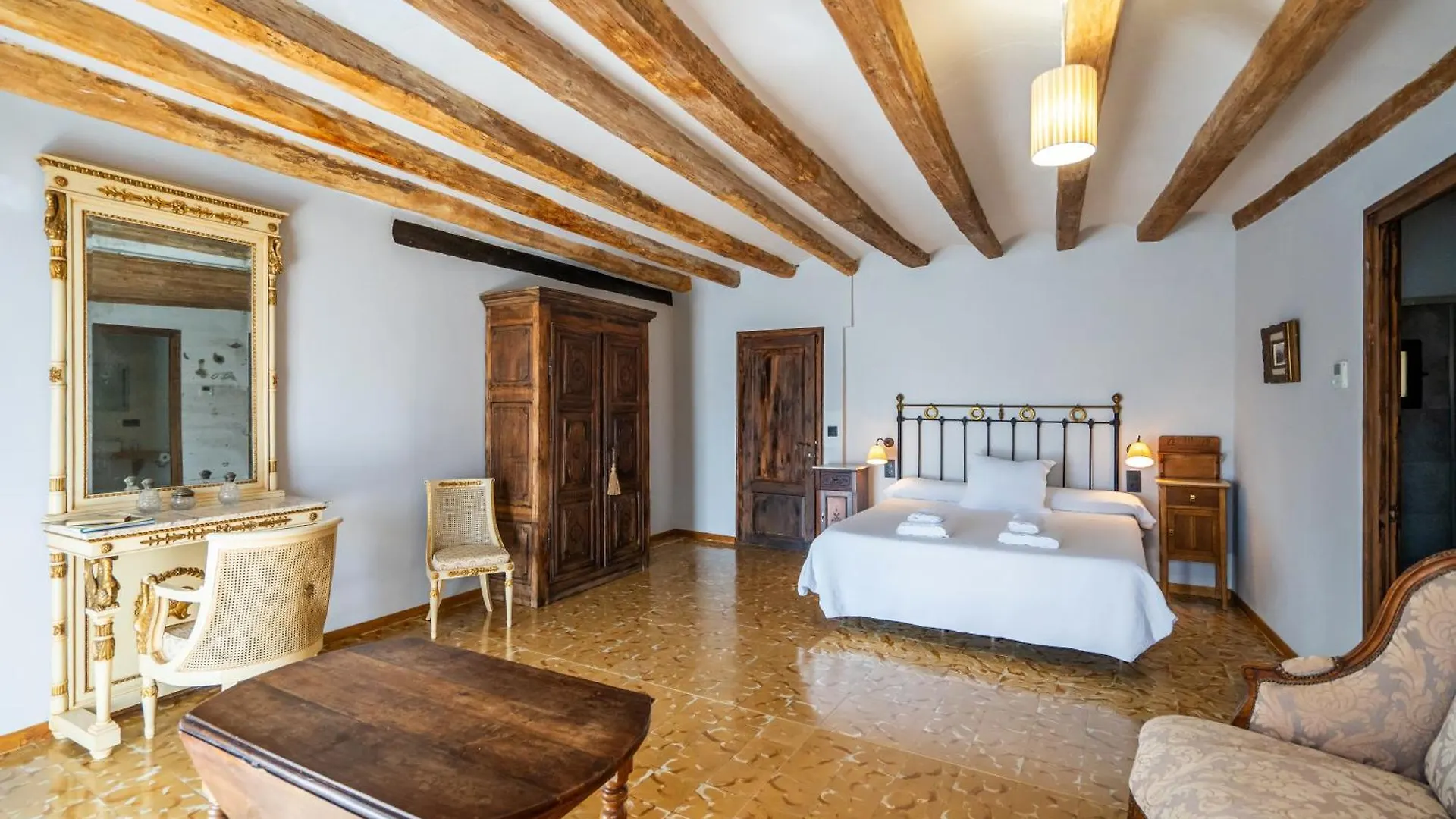 Lo Palauet De La Muralla Balaguer Frühstückspension
